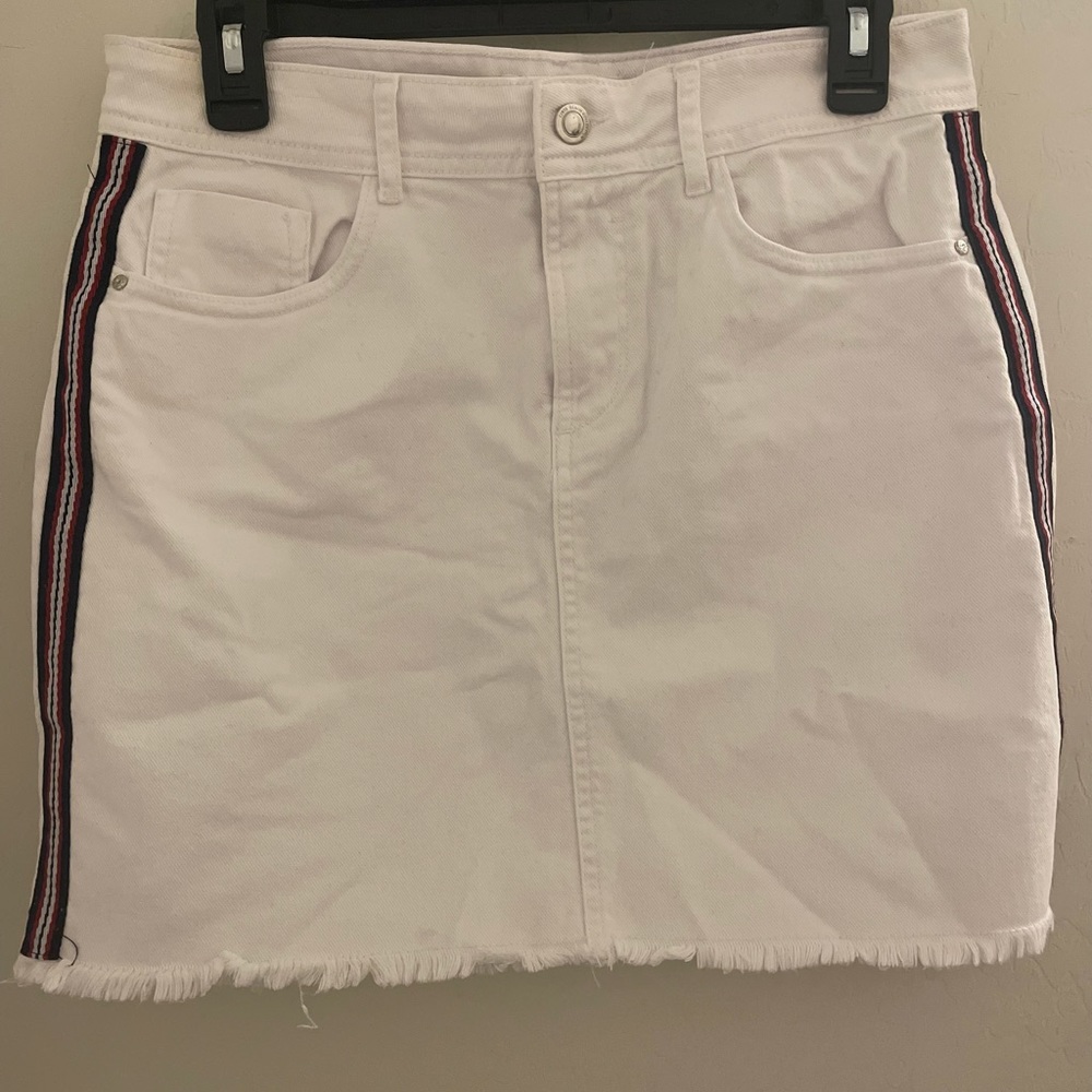 SOLD - Zara Womens White Denim Skirt With Navy Blue/ Red Stripe